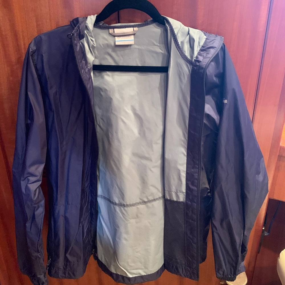 Navy blue Columbia women’s water resistant jacket.